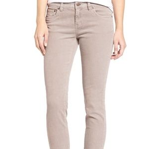 Vineyard Vines Corduroy Pants. Great Condition